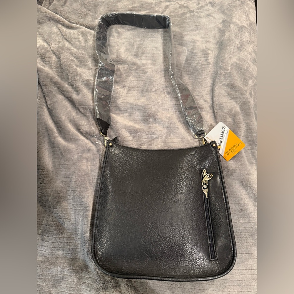 Jessie & James Fashionable Concealed Carry Crossbody bag